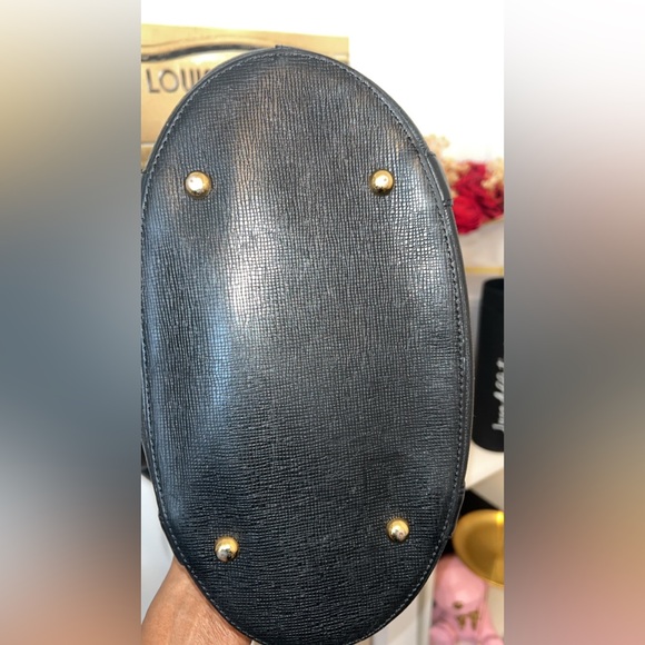 Black MCM Leather Tote Bag Gold Hardware Shoulder Bag - Picture 10 of 12